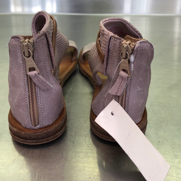 New Miz Mooz mauve and brown leather sandals. - Picture 5 of 6